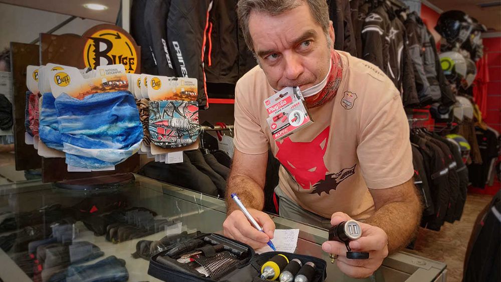 GASΟΛΟΓΙΕΣ #774  |  TRAVEL LIST