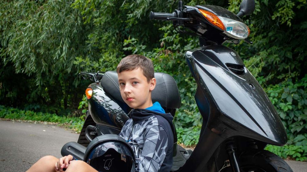 Παιδί στη μοτοσικλέτα: Από ποια ηλικία επιτρέπεται να ανέβει;