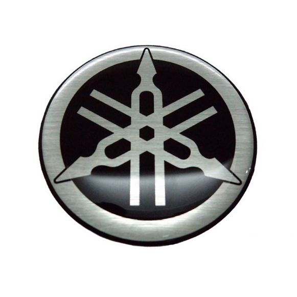 MD YAMAHA ARROW 5CM BLACK/SILVER STICKER