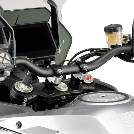 Αποστάτες τιμονιού PUIG 3672P ανύψωση 30mm για τιμόνια 22mm ασημί