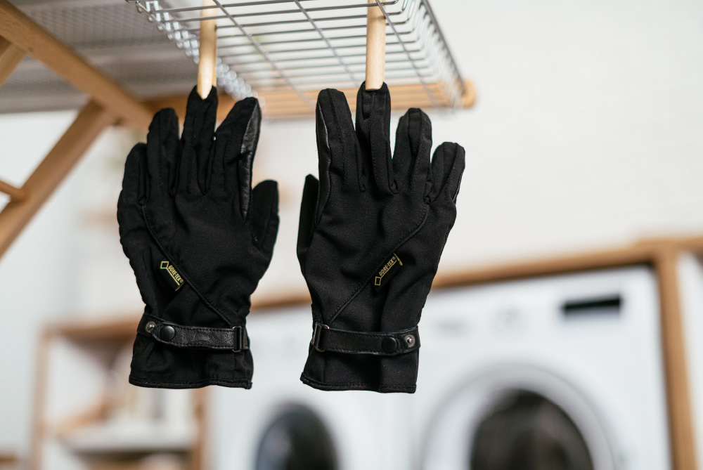 Πλένονται τα γάντια μηχανής στο πλυντήριο;