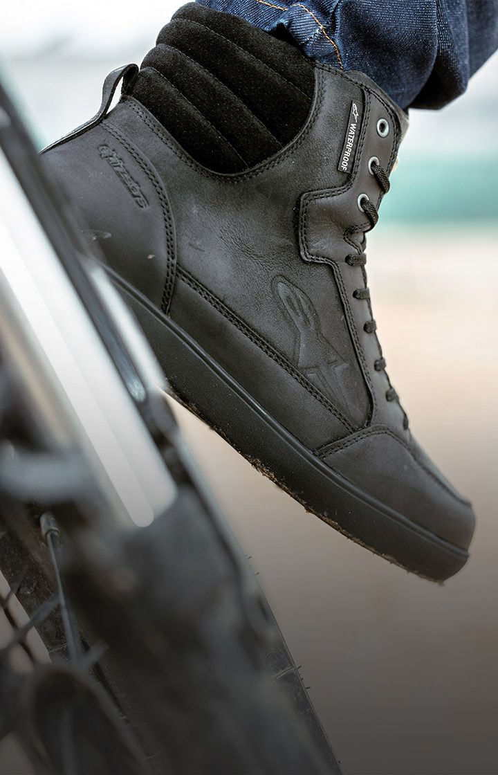 Winter moto shoes and boots